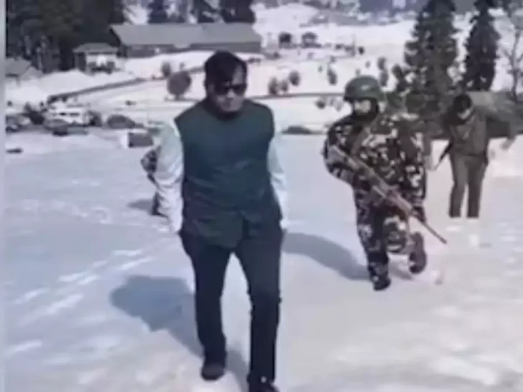 man-posing-as-top-pmo-functionary-arrested-in-srinagar