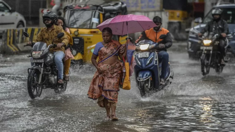 Heavy Rains Alert In Hyderabad From July 3rd To 6th Heavy Rains Alert