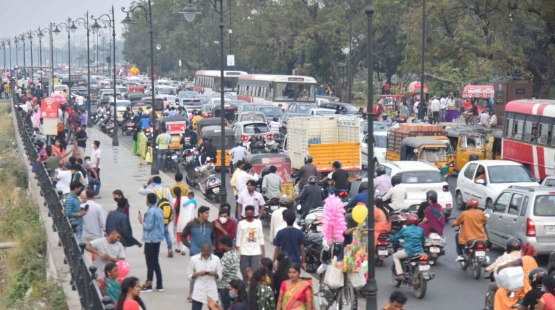 Heavy traffic jam during Hyderabad Formula E Race