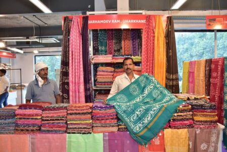 “VIRAASAT” Celebrates 10th National Handloom Day handloom4 VIRAASAT