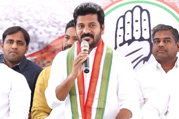 Modi-targeting-Chandrababu-in-Note-for-Vote-case-Revanth-Reddy