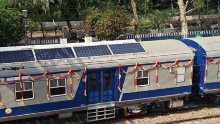 India’s First Solar-Powered Miniature Train Debuts at Kerala’s Veli Tourist Village solar-railways-1738929289