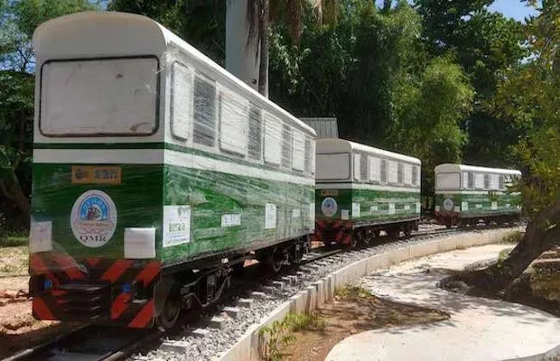 India’s First Solar-Powered Miniature Train Debuts at Kerala’s Veli Tourist Village 2 solarpowered train