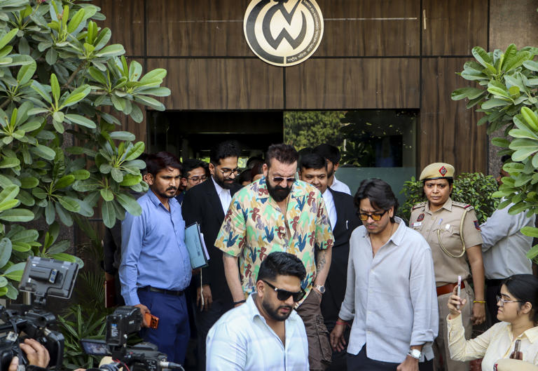 Sanjay Dutt Apologizes to NCW Over Controversial Song 1 ncw